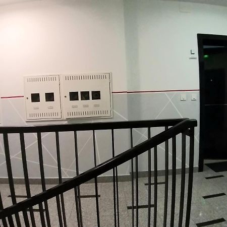 Theos Atelier Self Check In Apartment W Free Private Parking Zagreb Luaran gambar